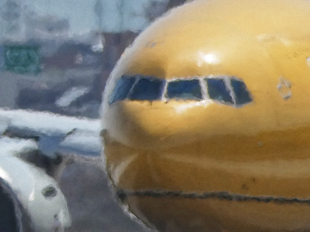 揺らめく機首