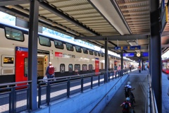 クール駅にて