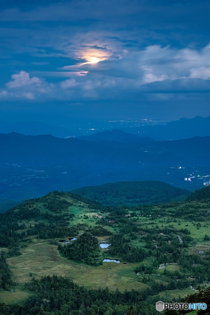 群馬県・月昇る渋峠