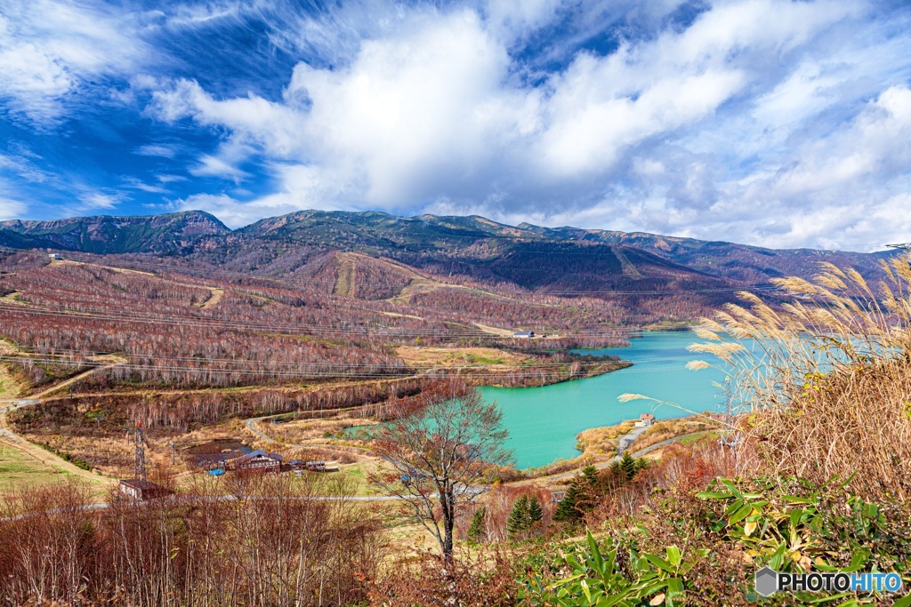新潟県・紅葉の苗場山の風景