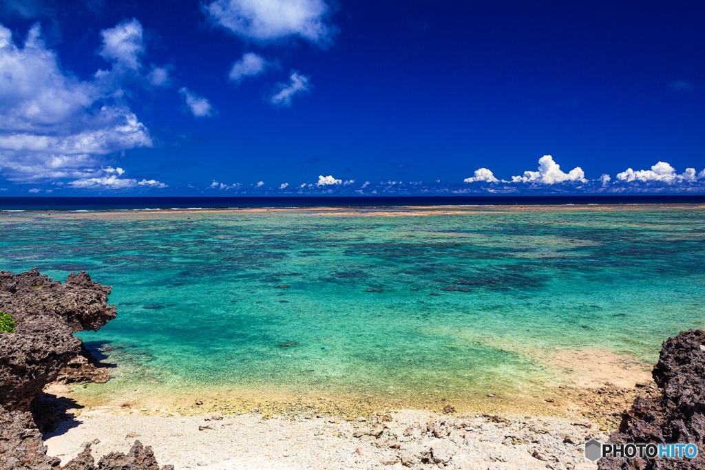 鹿児島県・与論島 ビーチの風景 8