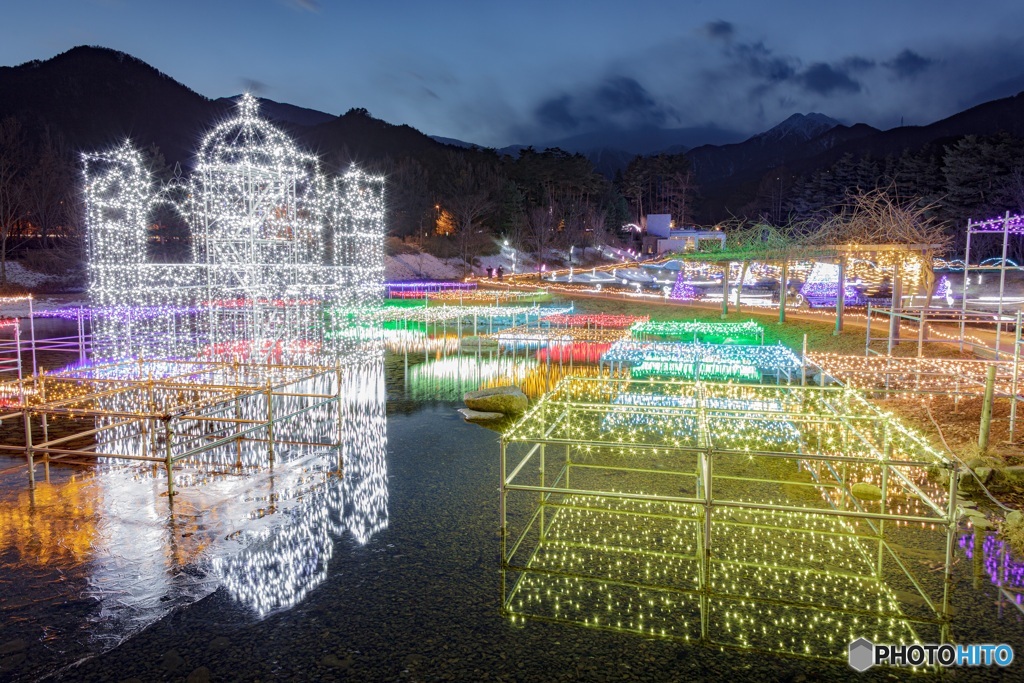 長野県・国営アルプスあづみの公園（堀金・穂高地区）のイルミネーション
