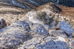 長野県・美ヶ原高原 霧氷の岩場