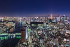 東京都・聖路加ガーデンの夜景