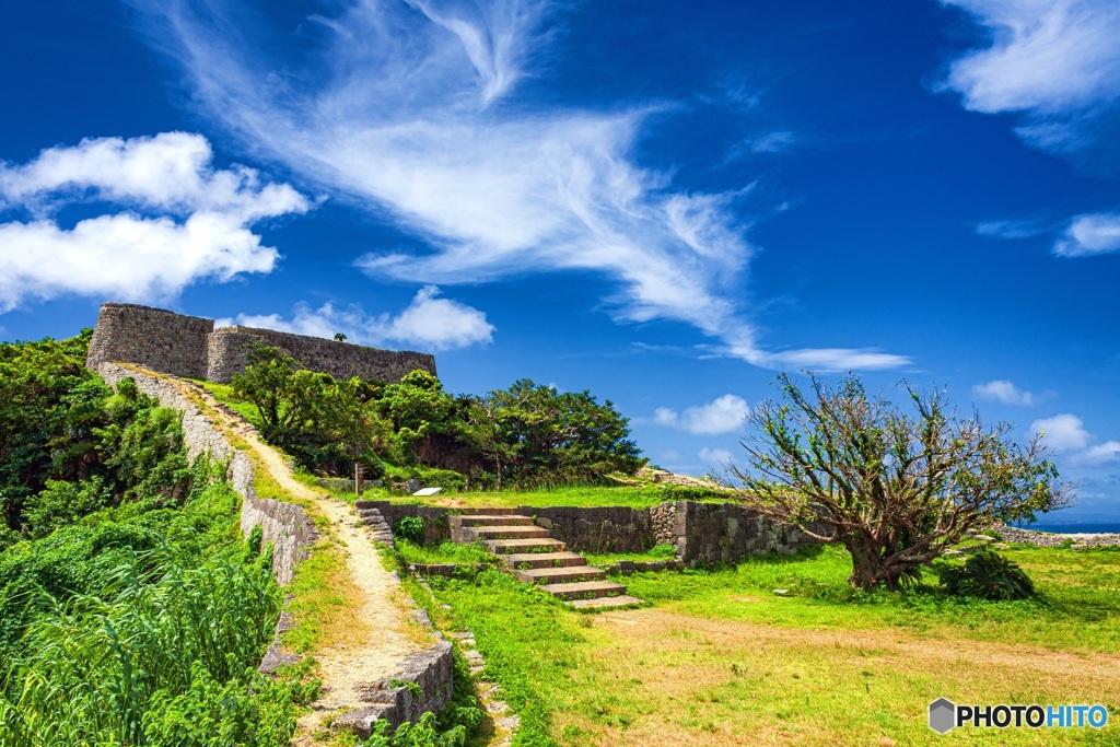 沖縄県・勝連城跡の風景