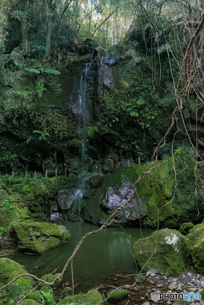 東京都・八丈島 裏見ヶ滝の風景 1