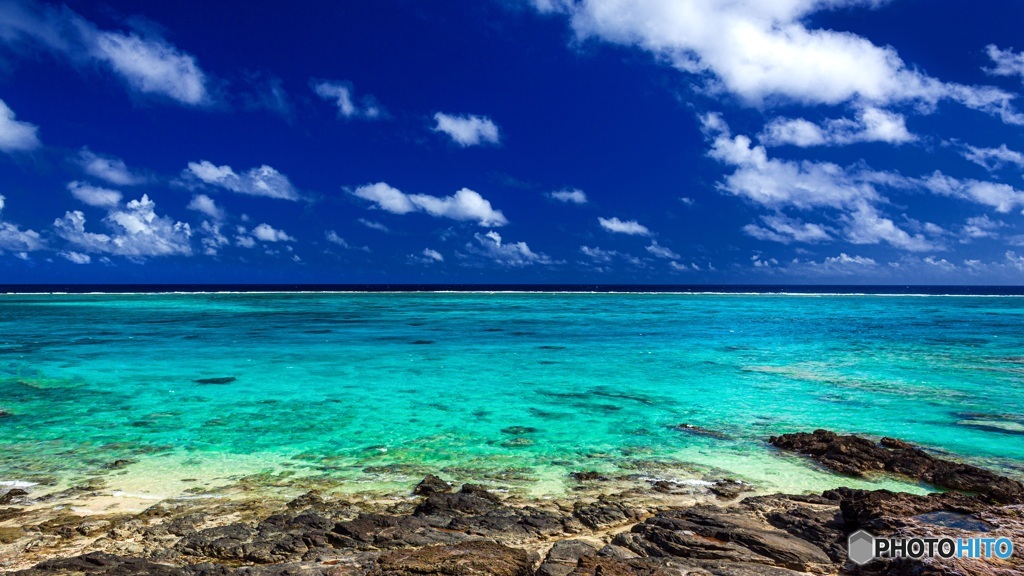 鹿児島県・与論島 ビーチの風景 3