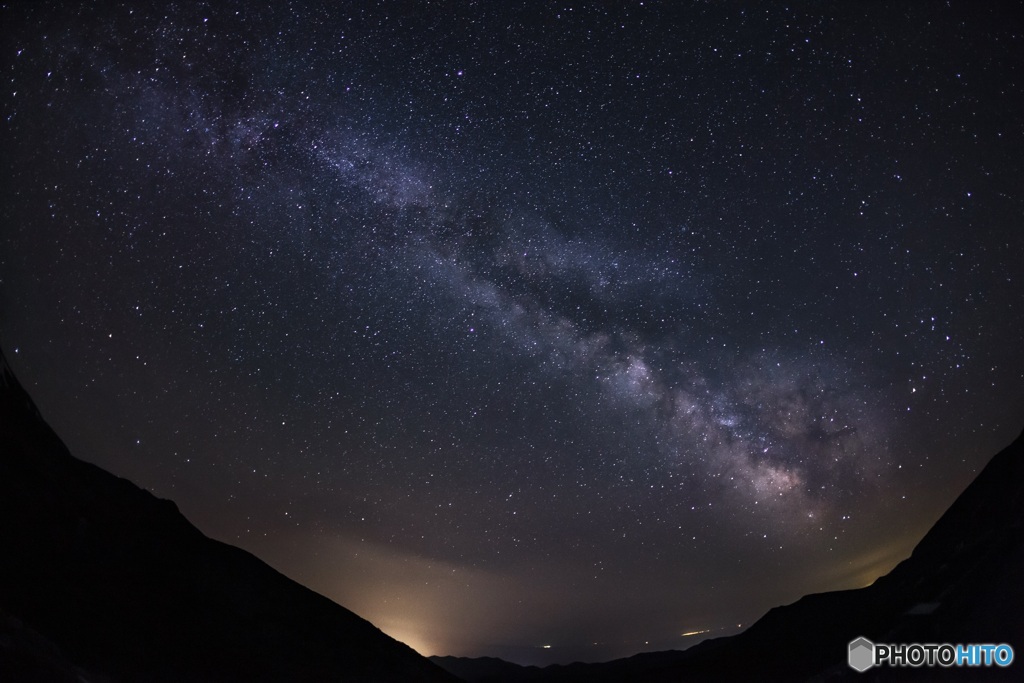 北海道・羅臼町 知床峠で眺める夏の天の川