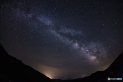 北海道・羅臼町 知床峠で眺める夏の天の川