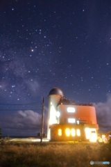 沖縄県・波照間島 夜の星空観測タワー
