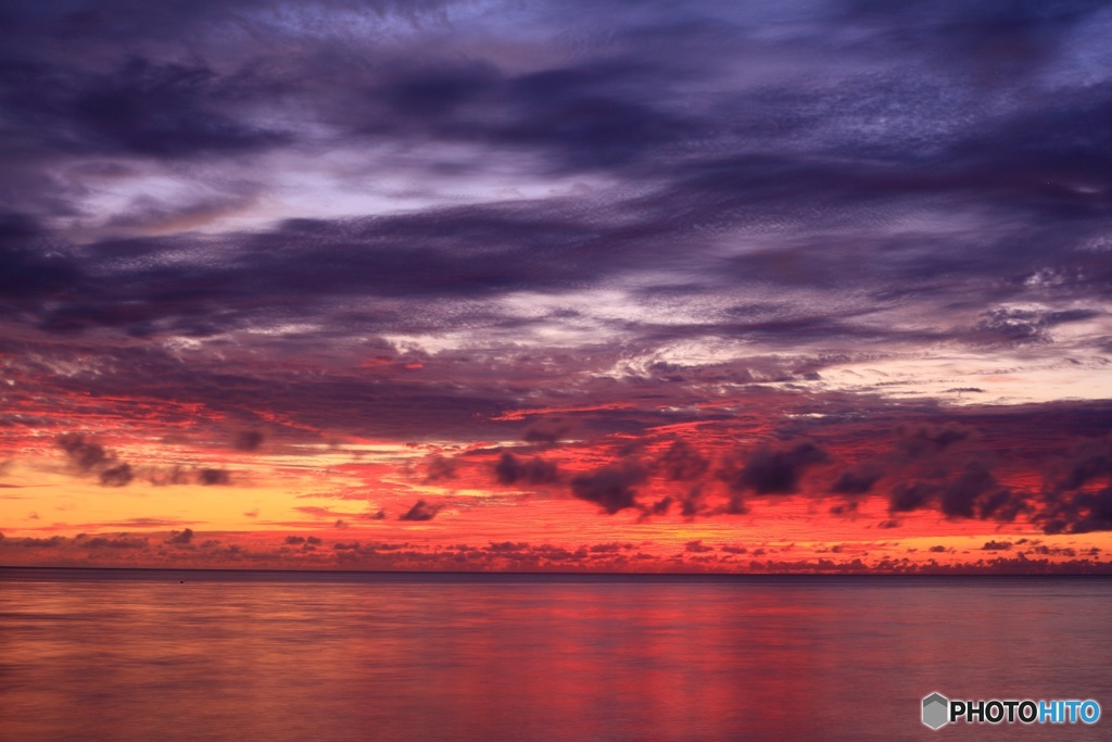 沖縄県・西表島 トゥドゥマリ浜の夕焼け 2