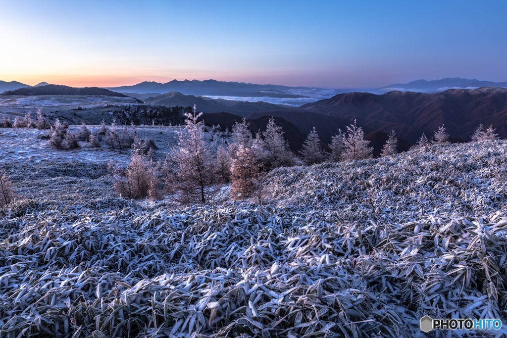 長野県・美ヶ原高原 晩秋の暁