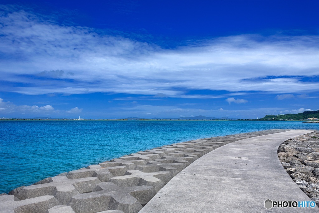 沖縄県・浜比嘉島の風景 3