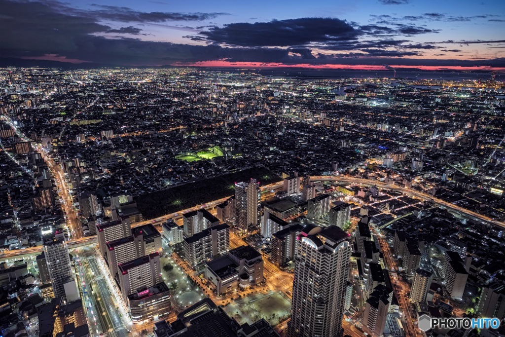 大阪府・あべのハルカスからの夕景 2