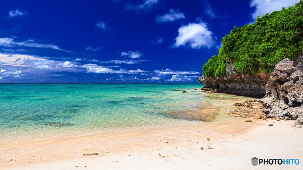 鹿児島県・与論島 ビーチの風景 10