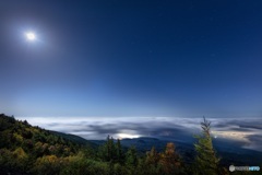 静岡県・表富士宮口五合目の月光の雲海