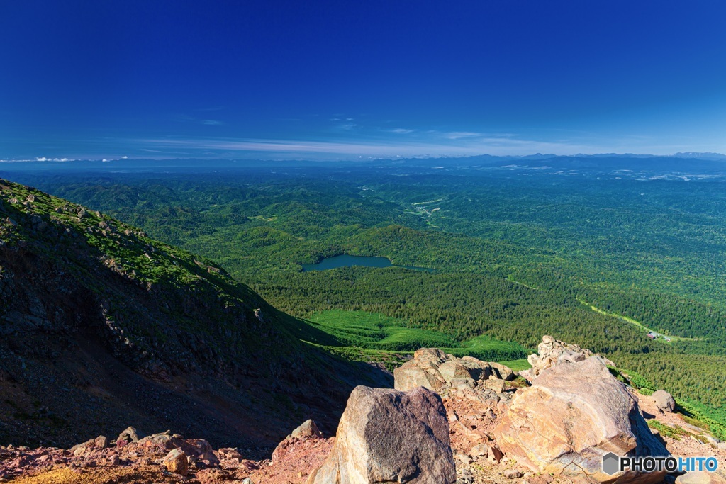 北海道・阿寒国立公園 雌阿寒岳からの風景 1
