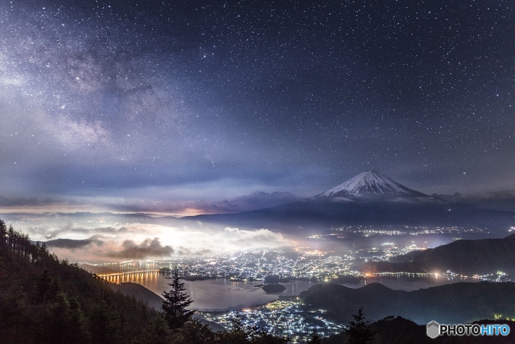 山梨県・新道峠の天の川