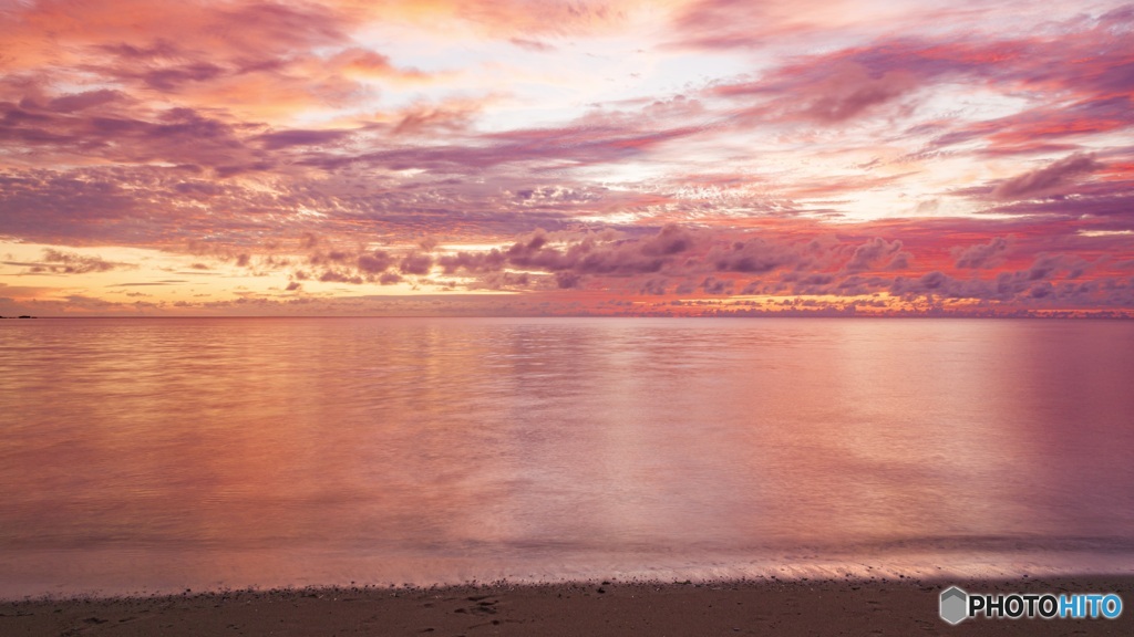 沖縄県・西表島 トゥドゥマリ浜の夕焼け 3