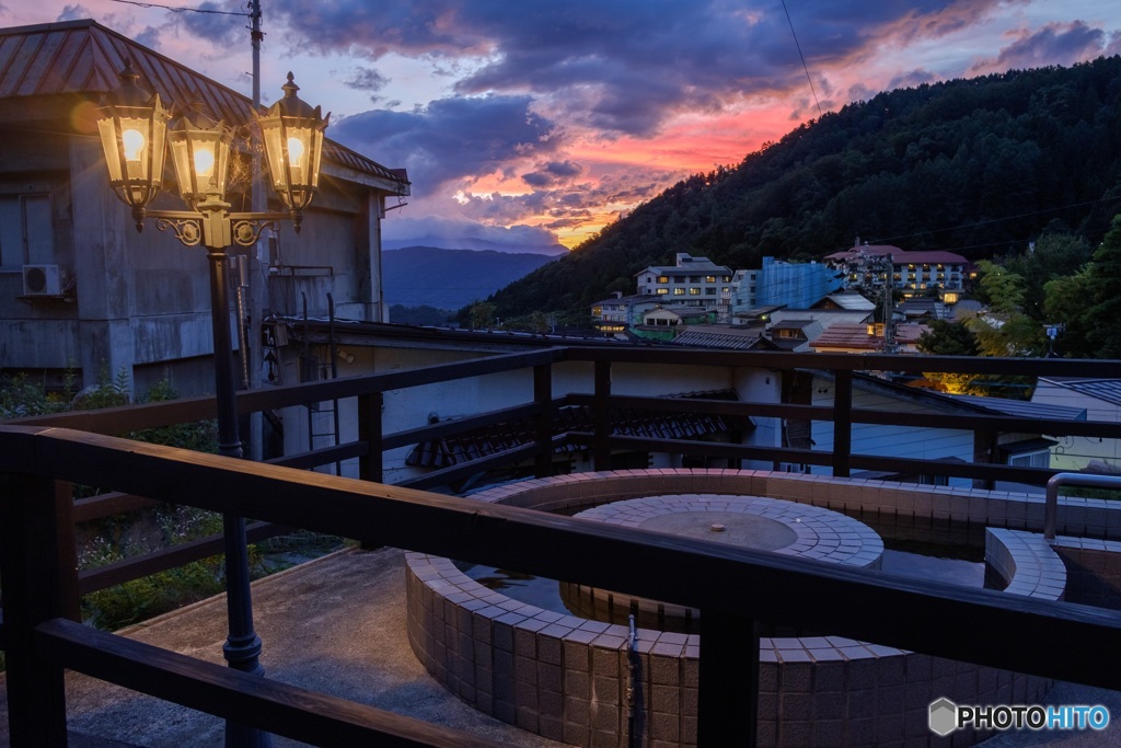 長野県・夏の野沢温泉の夕景 2