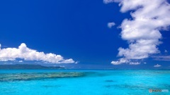 沖縄県・海から眺める西表島