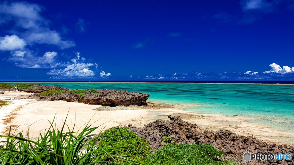 鹿児島県・与論島 ビーチの風景 5