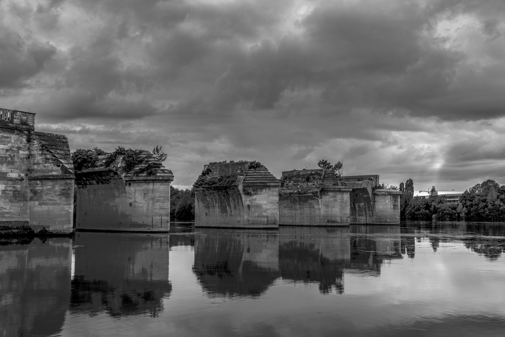 Poissy　セーヌにかかっていた古い橋の遺構（3）