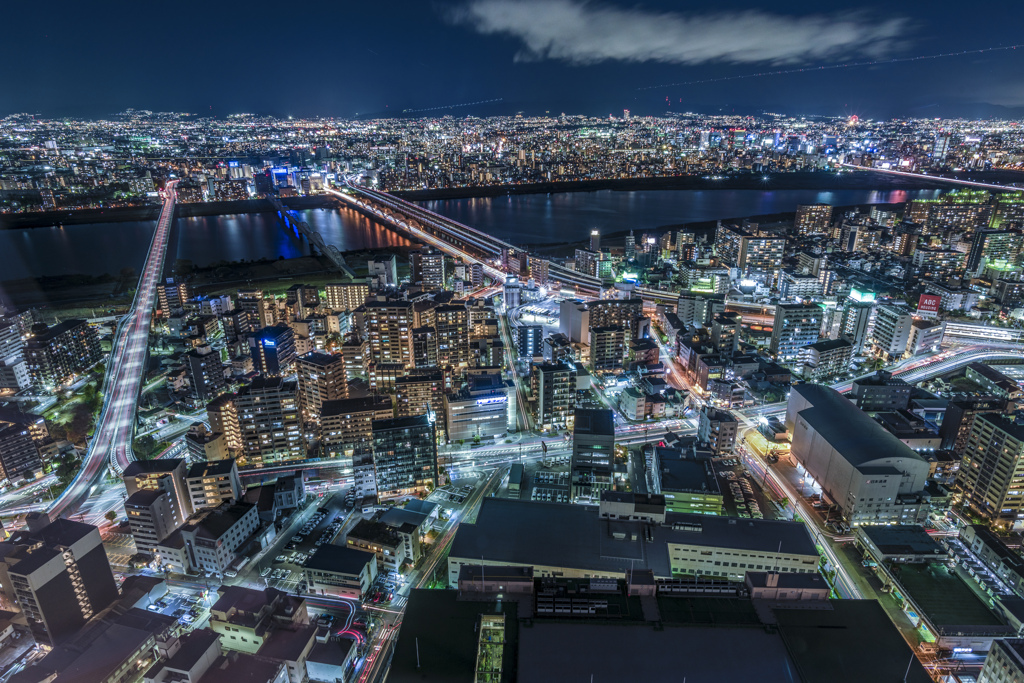 夕暮れ時　梅田スカイビルより（４）