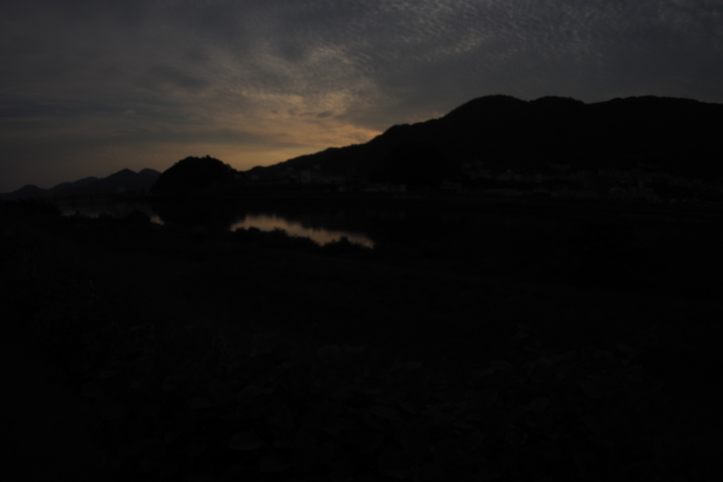 川面と空と家路の光２