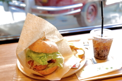 牡蠣バーガー