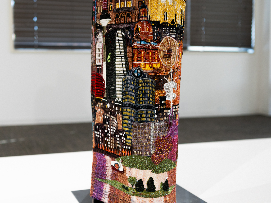 オートクチュール刺繍