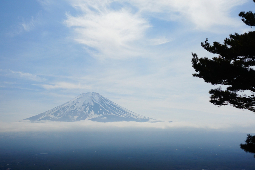 天空の山