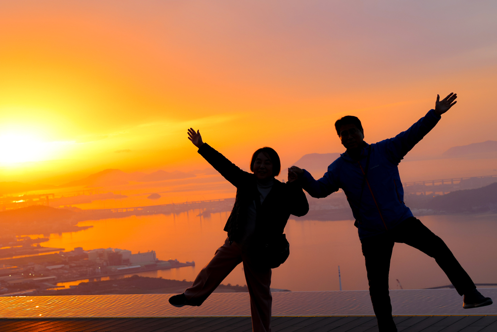 瀬戸内の夕陽を浴びて