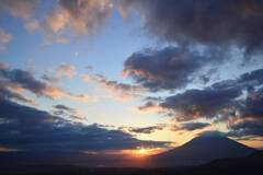 羊蹄山.夜明け
