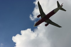 空と雲と飛行機