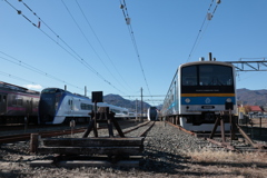 河口湖駅　留置場