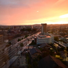 某ホテルからの高岡市の眺望と雨上がりの夕日