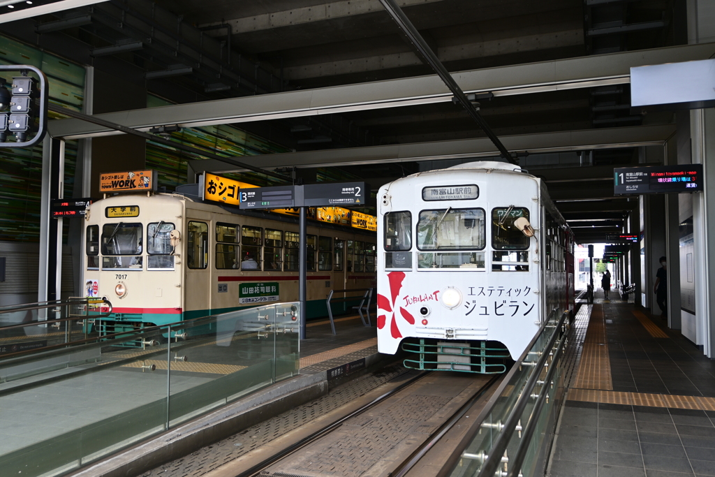 富山地方鉄道市内電車