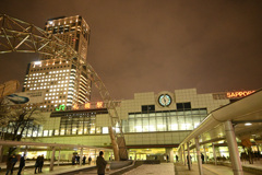 夜のJR札幌駅北口