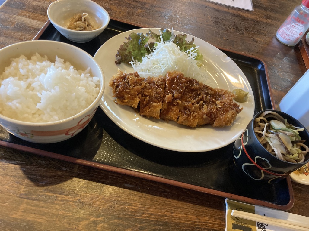 昼食