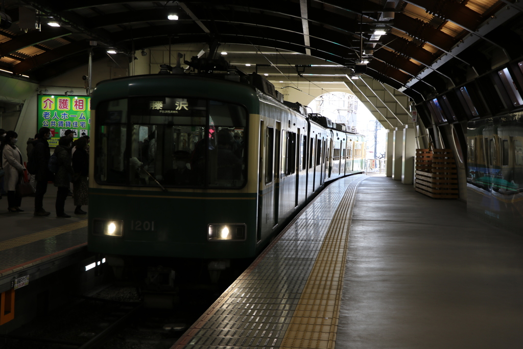 春先の江ノ電➀