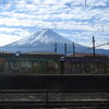 河口湖駅前から眺める富士山！