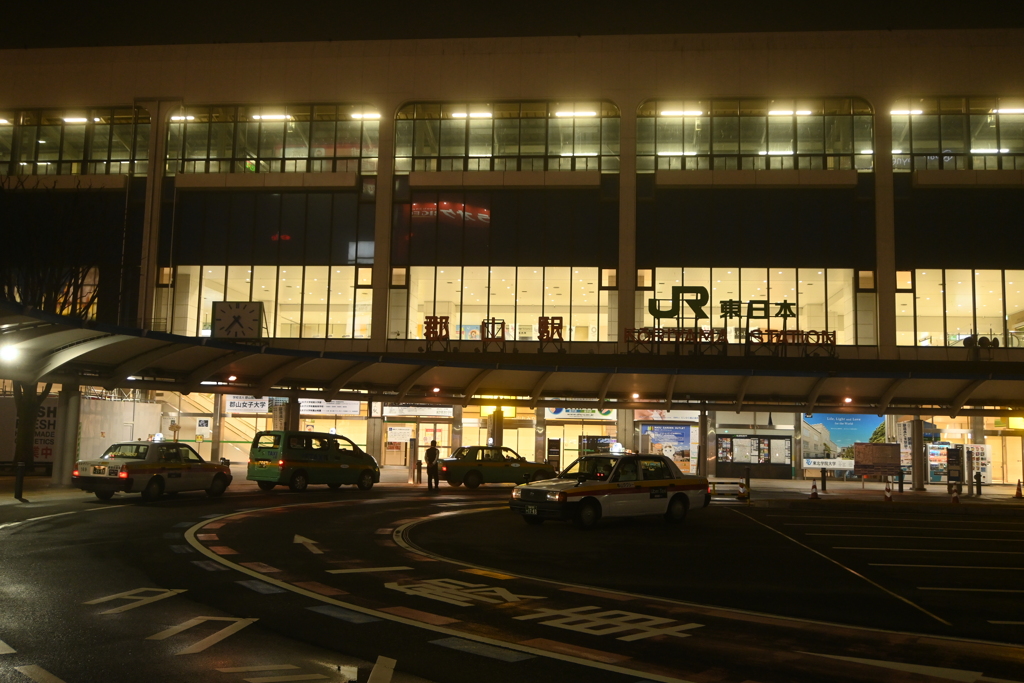 早朝の郡山駅西口の様子