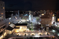 夜の山形駅前
