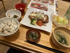 夕食
