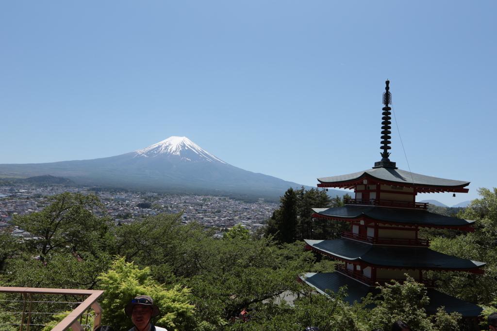 新倉山浅間公園から富士山を眺望！