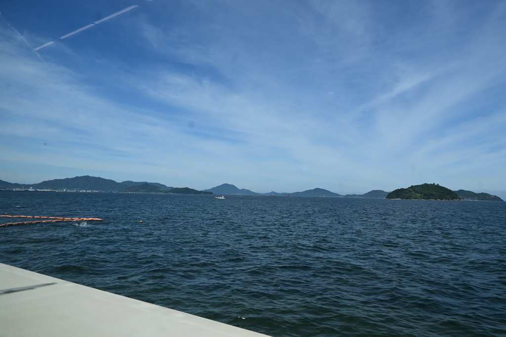 特急しおかぜ5号からの瀬戸内海