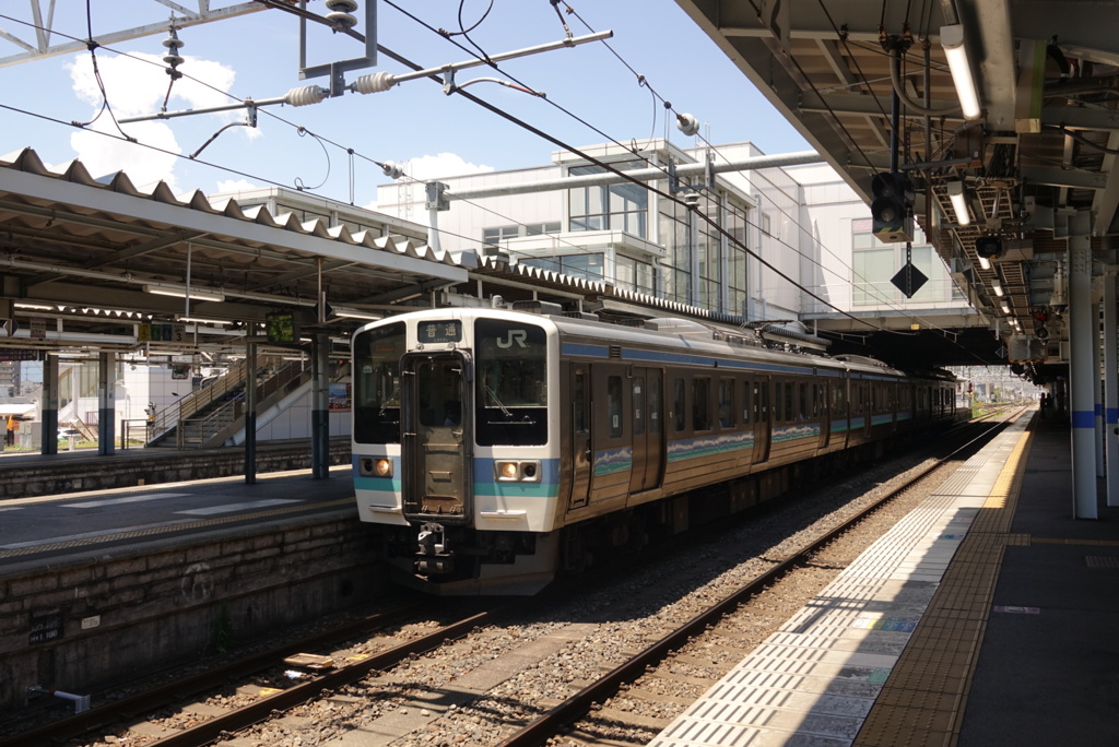 211系