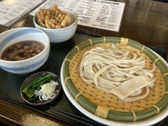 肉付けうどんとミニかき揚げ丼