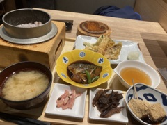 夕食